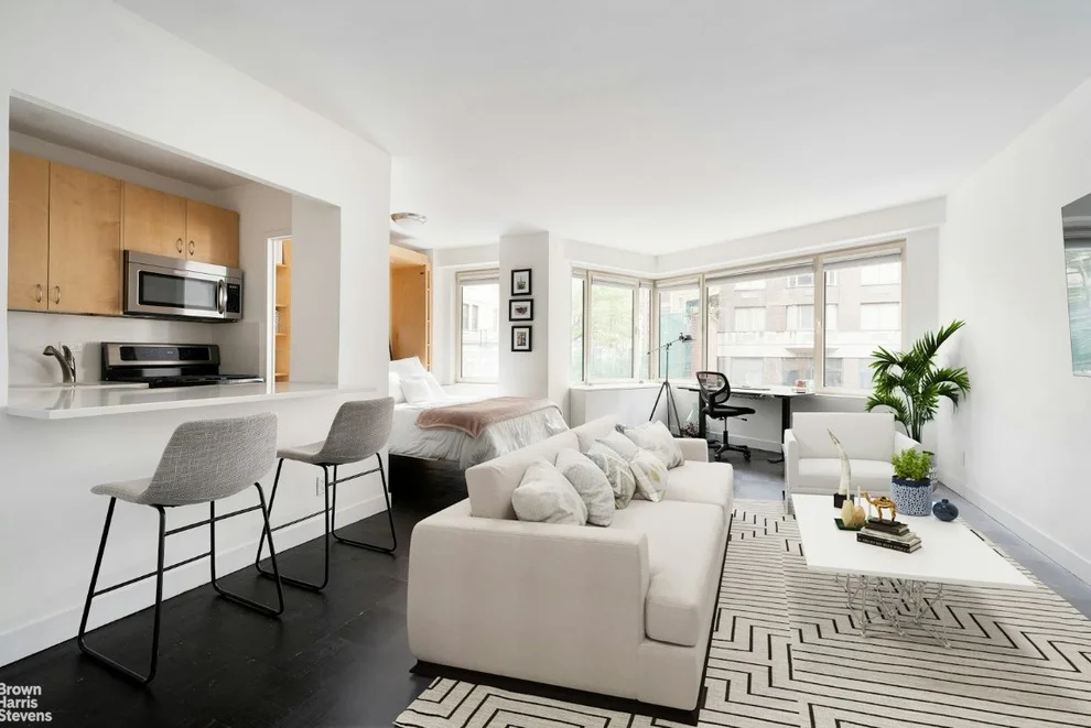 Unit for sale at 60 SUTTON Place S, Manhattan, NY 10022