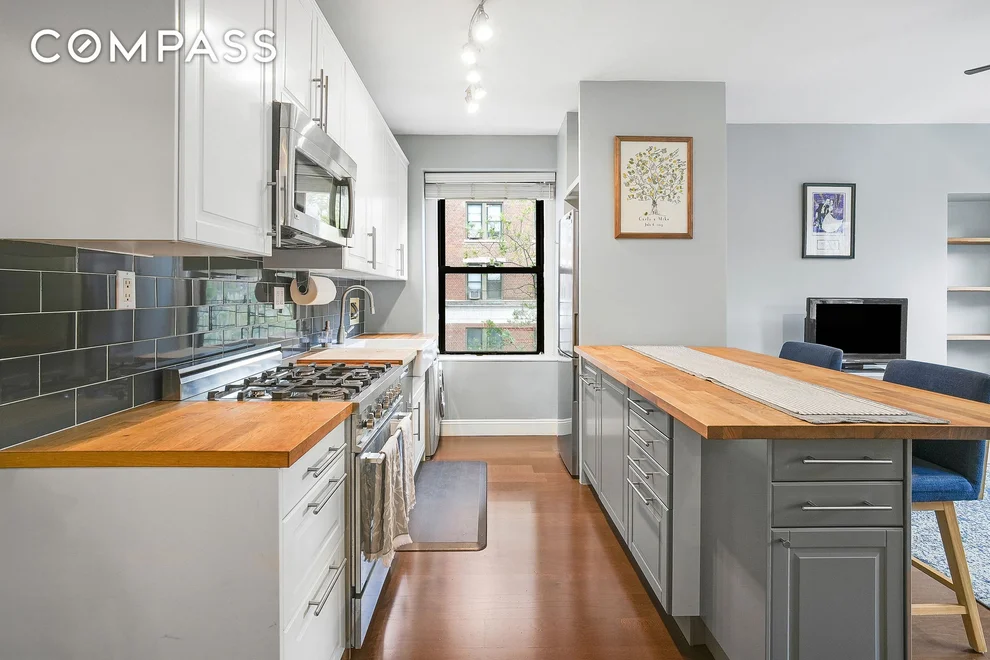 Unit for sale at 855 W End Avenue, Manhattan, NY 10025