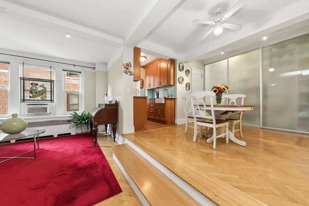 Unit for sale at 336 W END Avenue, Manhattan, NY 10023