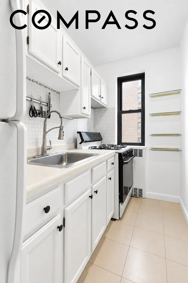 Unit for sale at 90 Park Terrace E, Manhattan, NY 10034