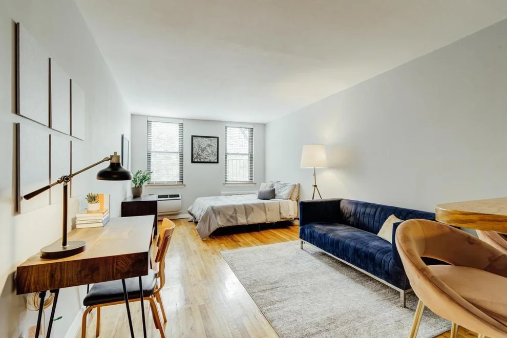 Unit for sale at 315 W 55th Street, Manhattan, NY 10019