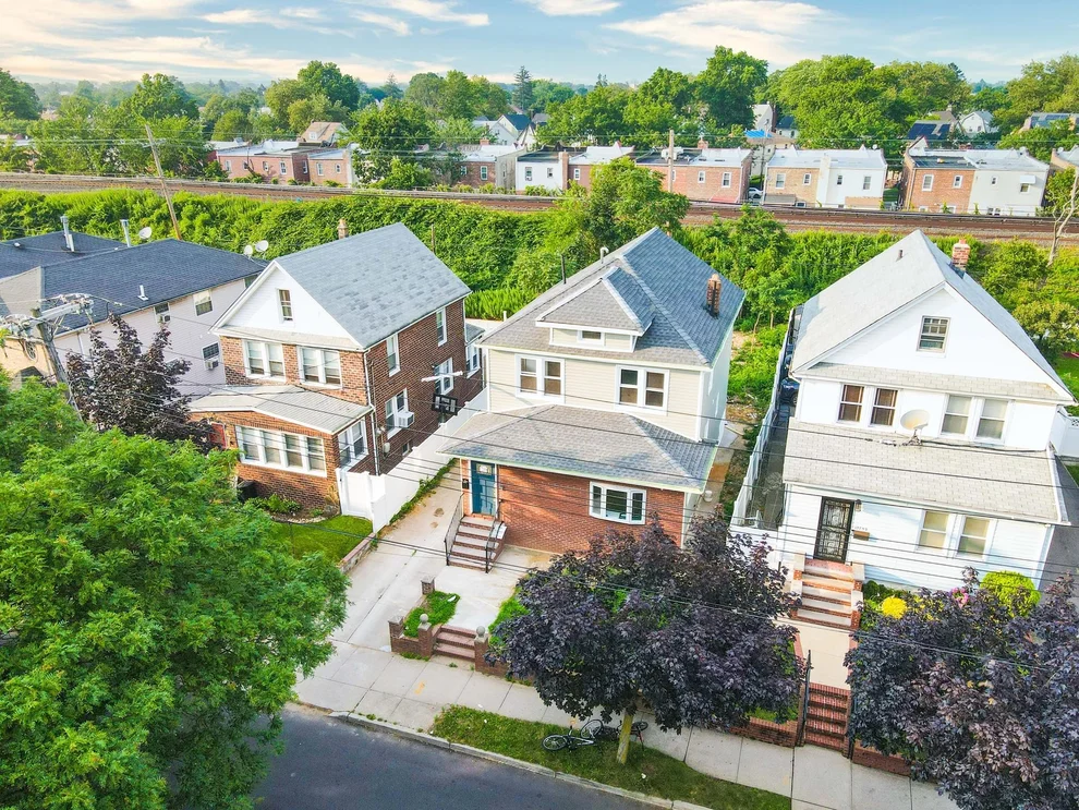 Unit for sale at 137-55 Bedell Street, Queens, NY 11413