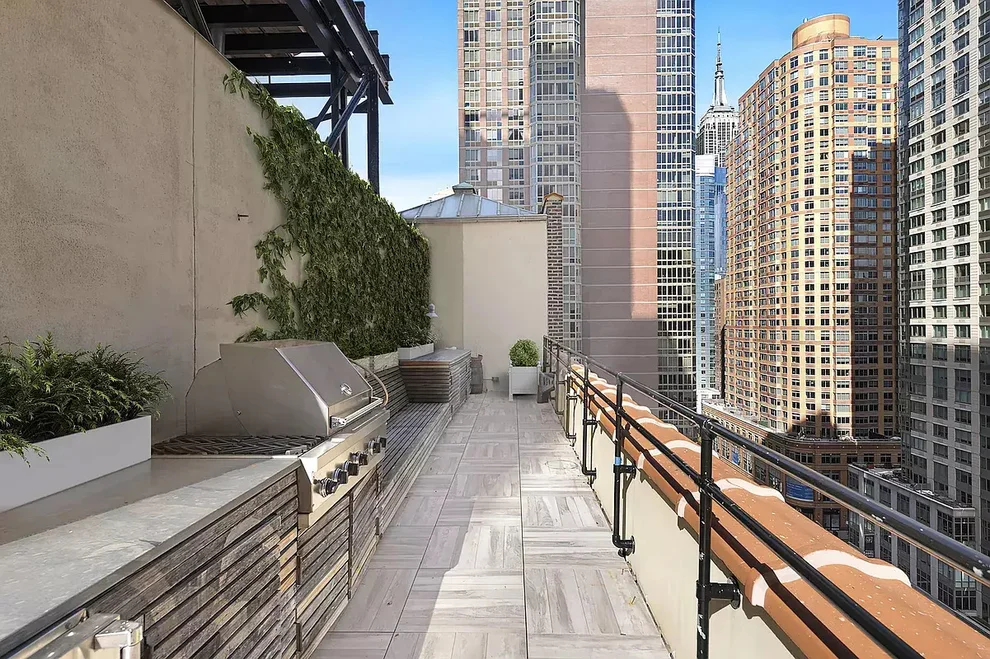 Unit for sale at 108-110 W 25TH Street, Manhattan, NY 10001