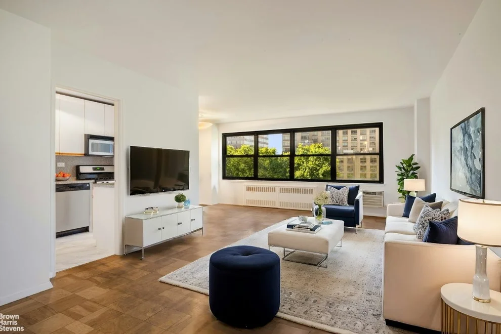 Unit for sale at 165 W END Avenue, Manhattan, NY 10023