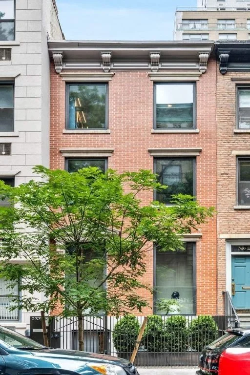 Unit for sale at 233 E 78th Street, Manhattan, NY 10075