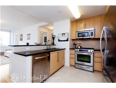 Unit for sale at 415 Main Street, Manhattan, NY 10044