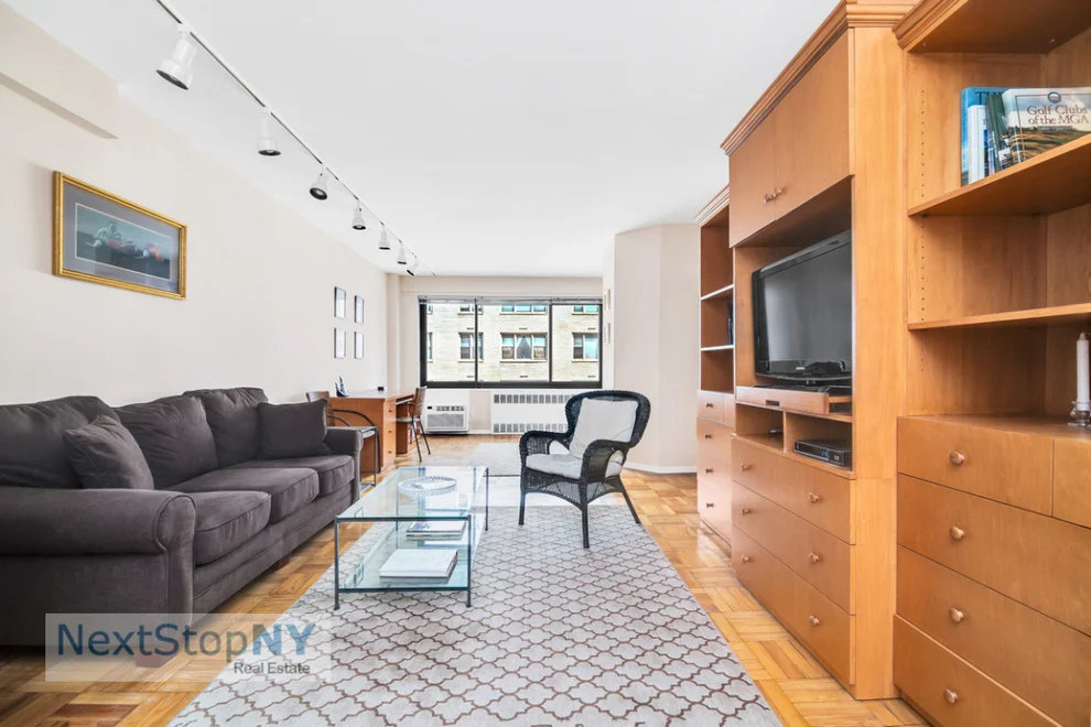 Unit for sale at 200 E 36TH Street, Manhattan, NY 10016