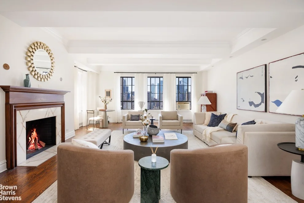 Unit for sale at 350 W 57TH Street, Manhattan, NY 10019