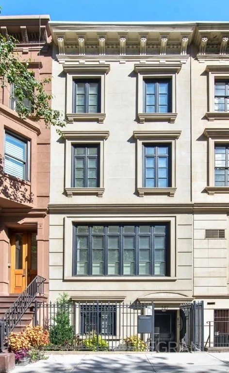 Unit for sale at 147 E 63RD Street, Manhattan, NY 10065