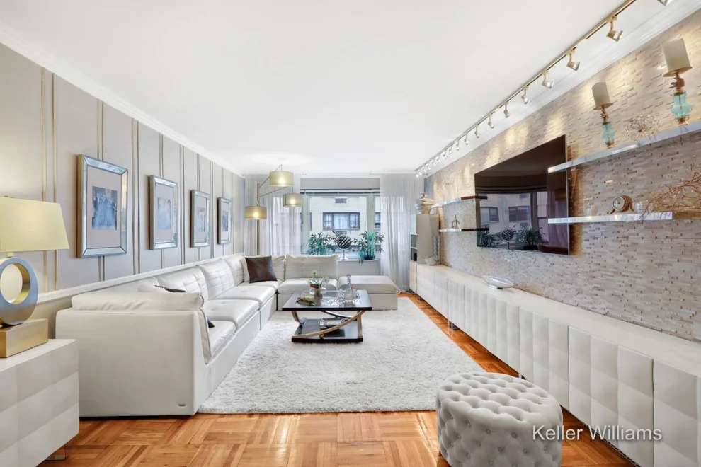 Unit for sale at 333 E 79th Street, Manhattan, NY 10075