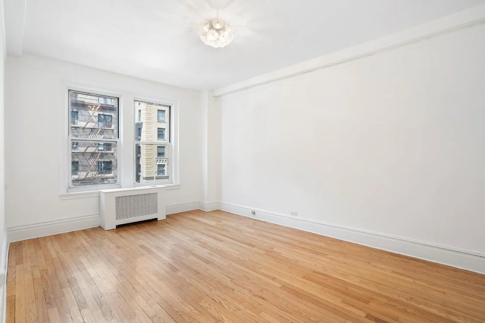 Unit for sale at 230 W End Avenue, Manhattan, NY 10023