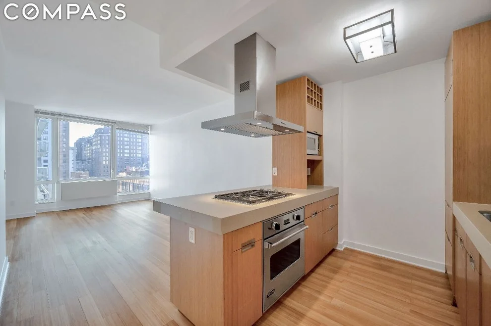 Unit for sale at 450 W 17th Street, Manhattan, NY 10011