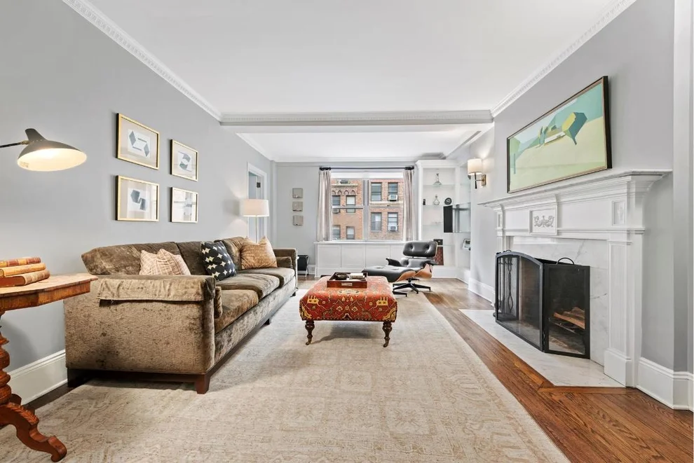 Unit for sale at 215 E 73rd Street, Manhattan, NY 10021