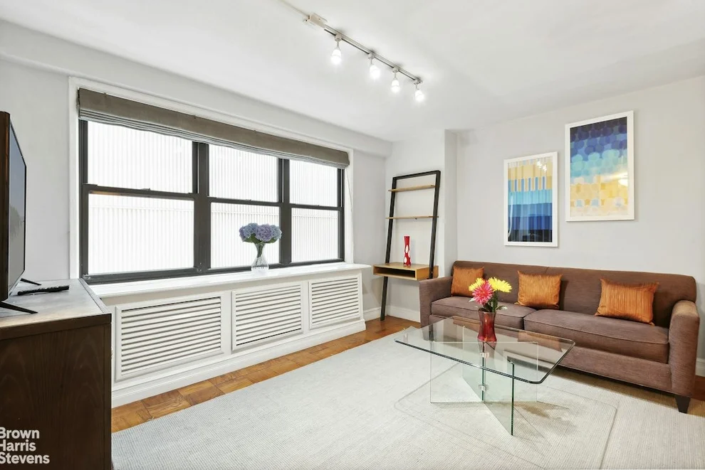 Unit for sale at 330 3RD Avenue, Manhattan, NY 10010