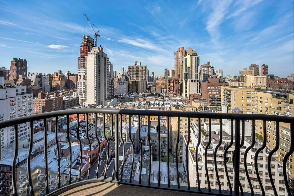 Unit for sale at 343 E 74TH Street, Manhattan, NY 10021