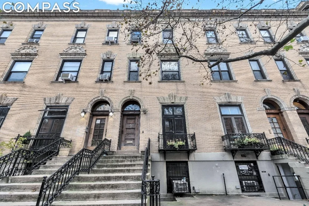 Unit for sale at 208 W 139th Street, Manhattan, NY 10030