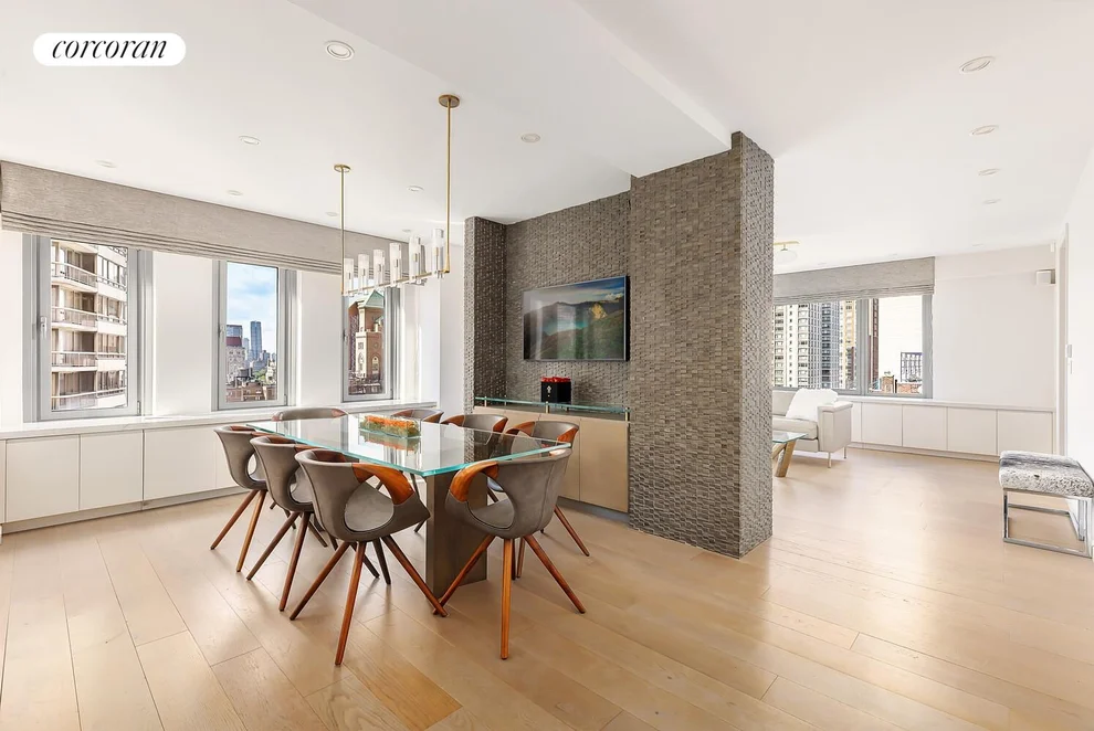 Unit for sale at 200 E 62ND Street, Manhattan, NY 10065