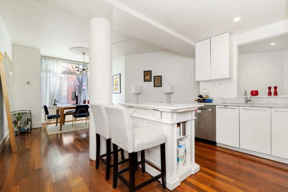 Unit for sale at 165 W 18TH Street, Manhattan, NY 10011