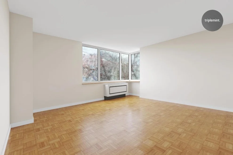 Unit for sale at 250 S End Avenue, Manhattan, NY 10280
