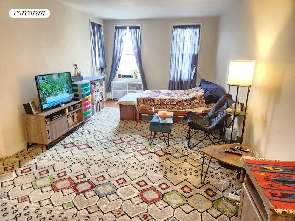 Unit for sale at 2104 HOLLAND Avenue, Bronx, NY 10462