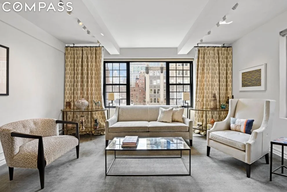 Unit for sale at 102 E 22nd Street, Manhattan, NY 10010