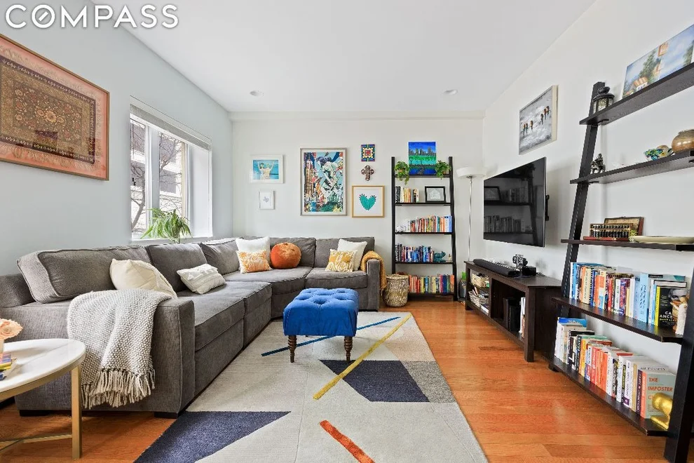 Unit for sale at 527 Vanderbilt Avenue, Brooklyn, NY 11238
