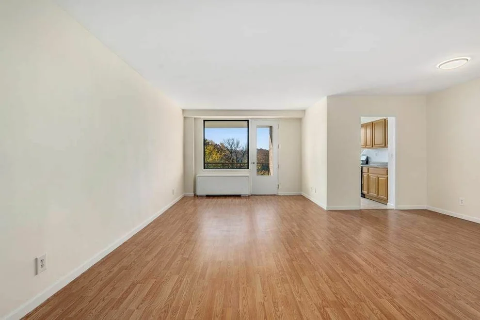 Unit for sale at 4901 HENRY HUDSON Parkway, Bronx, NY 10471