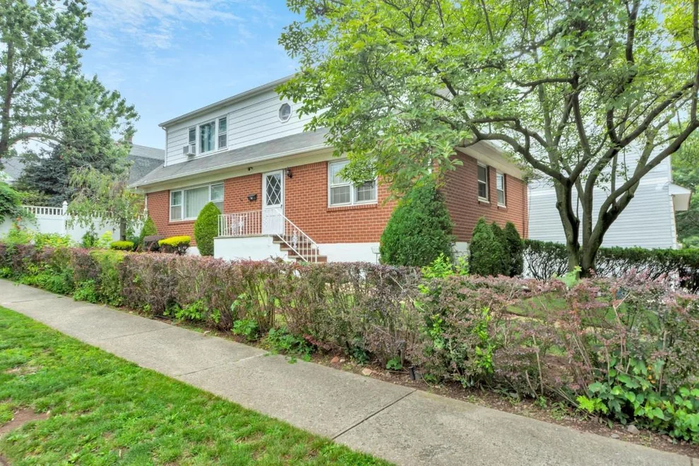 Unit for sale at 1436 Bay Street, StatenIsland, NY 10305