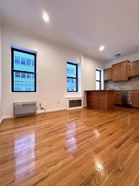 Unit for sale at 152 E 35th Street, Manhattan, NY 10016