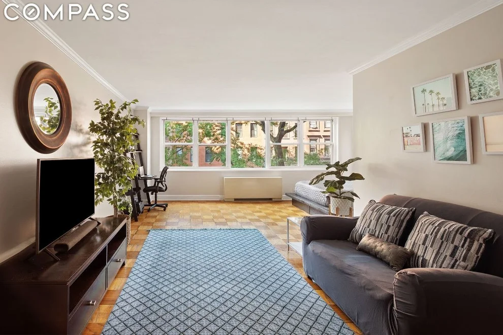 Unit for sale at 360 W 22nd Street, Manhattan, NY 10011