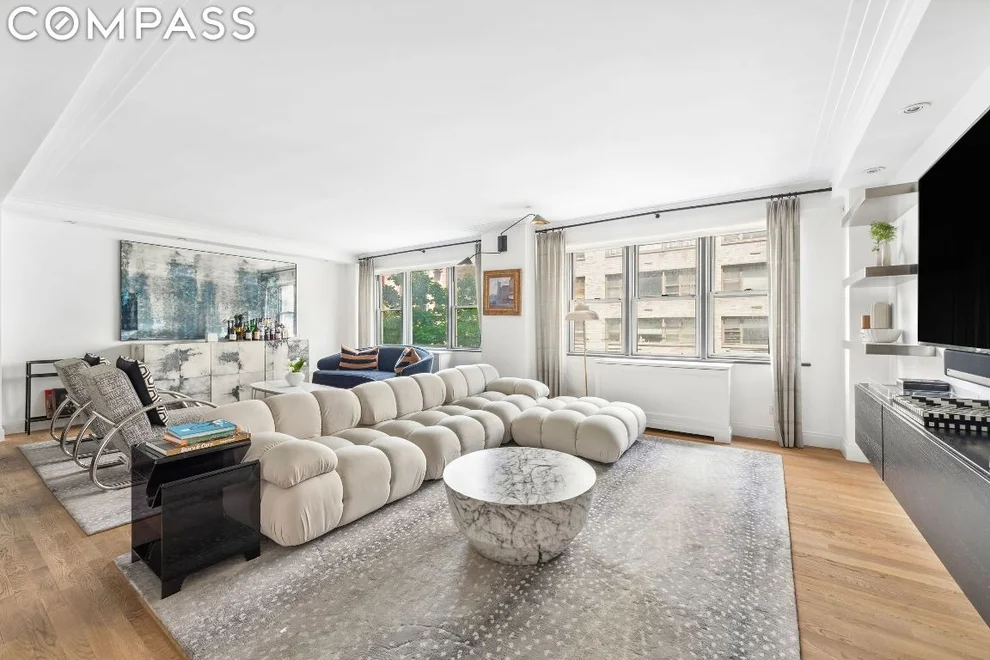 Unit for sale at 174 E 74th Street, Manhattan, NY 10021