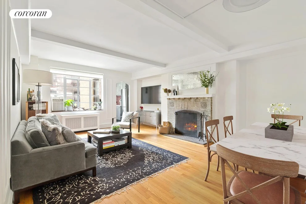 Unit for sale at 61 W 9TH Street, Manhattan, NY 10011
