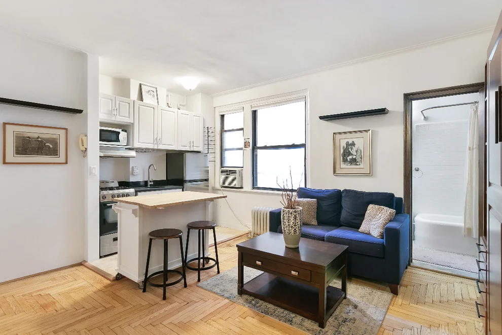 Unit for sale at 230 W End Avenue, Manhattan, NY 10023
