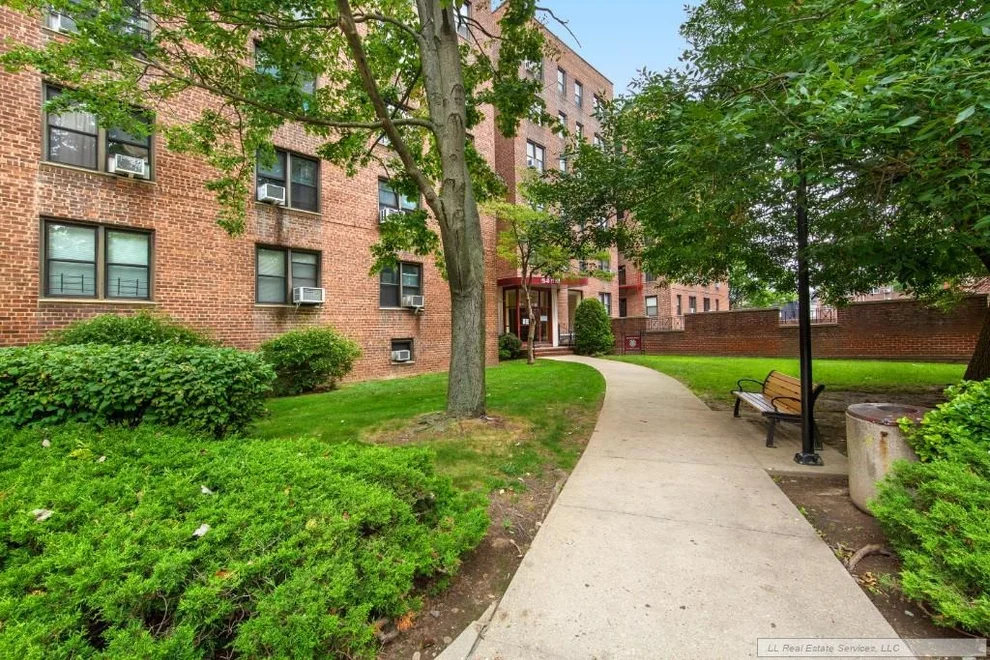 Unit for sale at 150-11 72nd Road, Queens, NY 11367