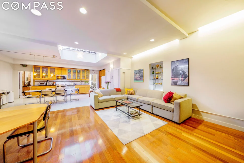 Unit for sale at 11 W 18th Street, Manhattan, NY 10011