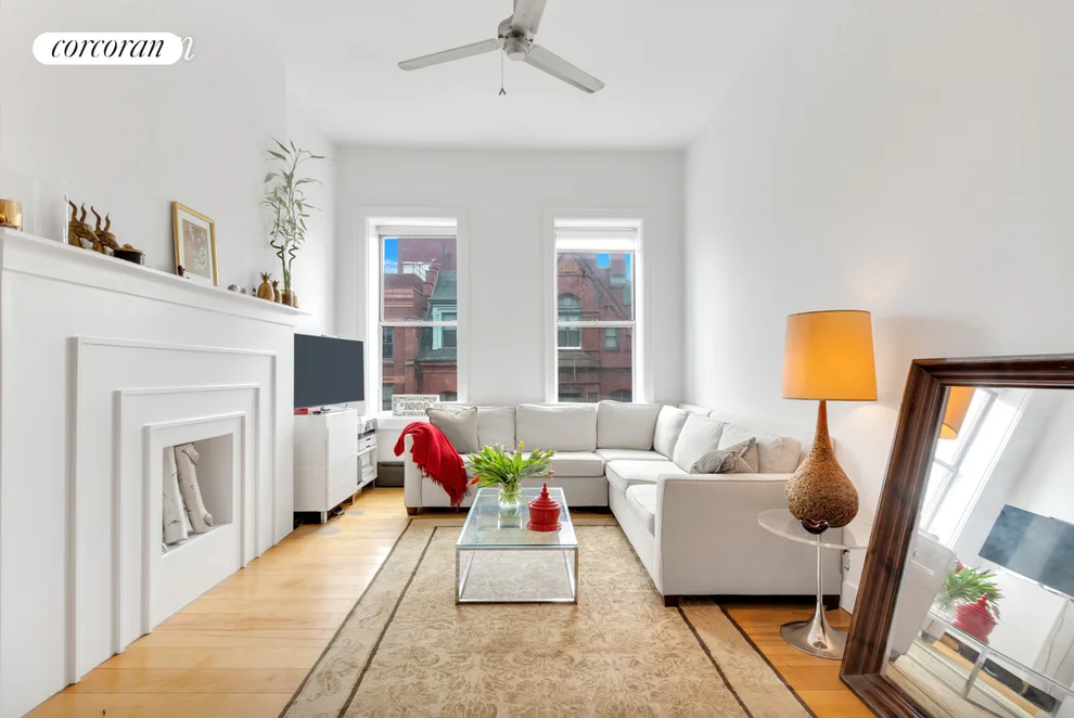 Unit for sale at 625 E 6TH Street, Manhattan, NY 10009