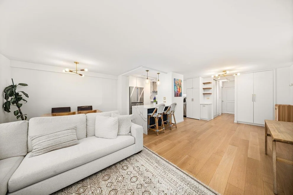 Unit for sale at 200 E 27th Street, Manhattan, NY 10016