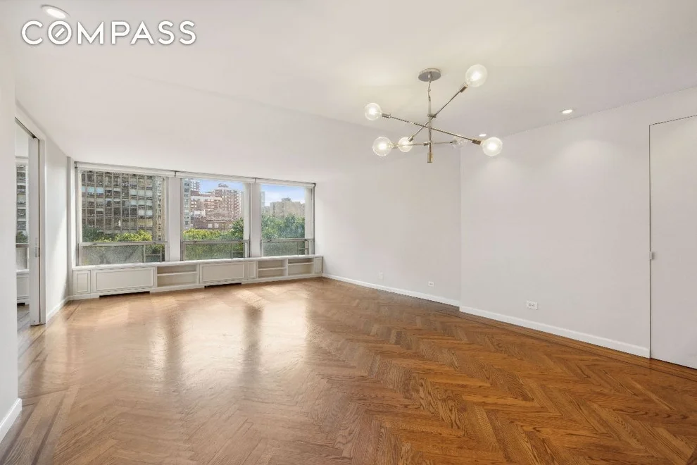 Unit for sale at 330 E 33rd Street, Manhattan, NY 10016