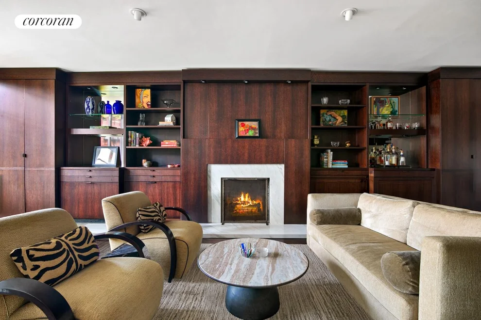 Unit for sale at 61 W 9TH Street, Manhattan, NY 10011