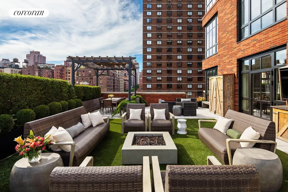 Unit for sale at 200 E 95TH Street, Manhattan, NY 10128