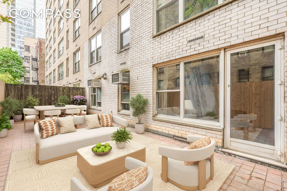 Unit for sale at 207 E 74th Street, Manhattan, NY 10021