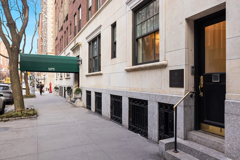 Unit for sale at 1075 PARK Avenue, Manhattan, NY 10128
