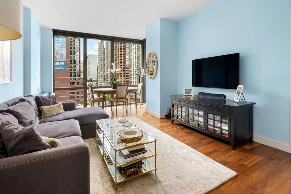 Unit for sale at 101 W 24TH Street, Manhattan, NY 10011