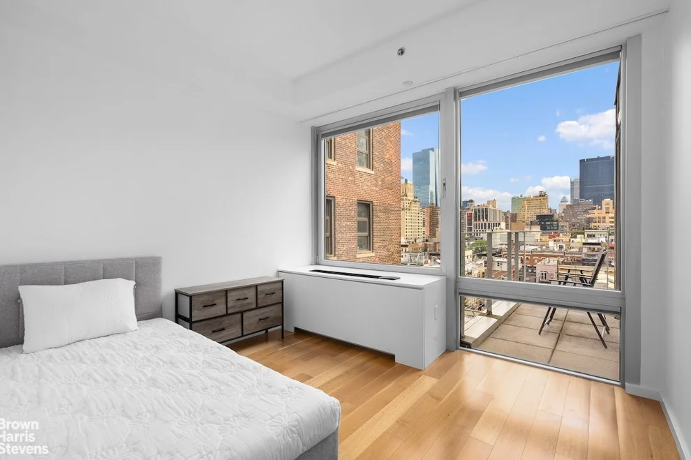Unit for sale at 241 W 19TH Street, Manhattan, NY 10011