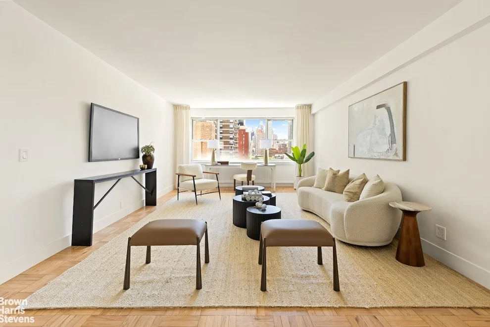 Unit for sale at 35 SUTTON Place, Manhattan, NY 10022