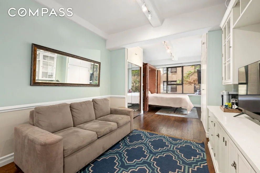 Unit for sale at 118 W 72nd Street, Manhattan, NY 10023