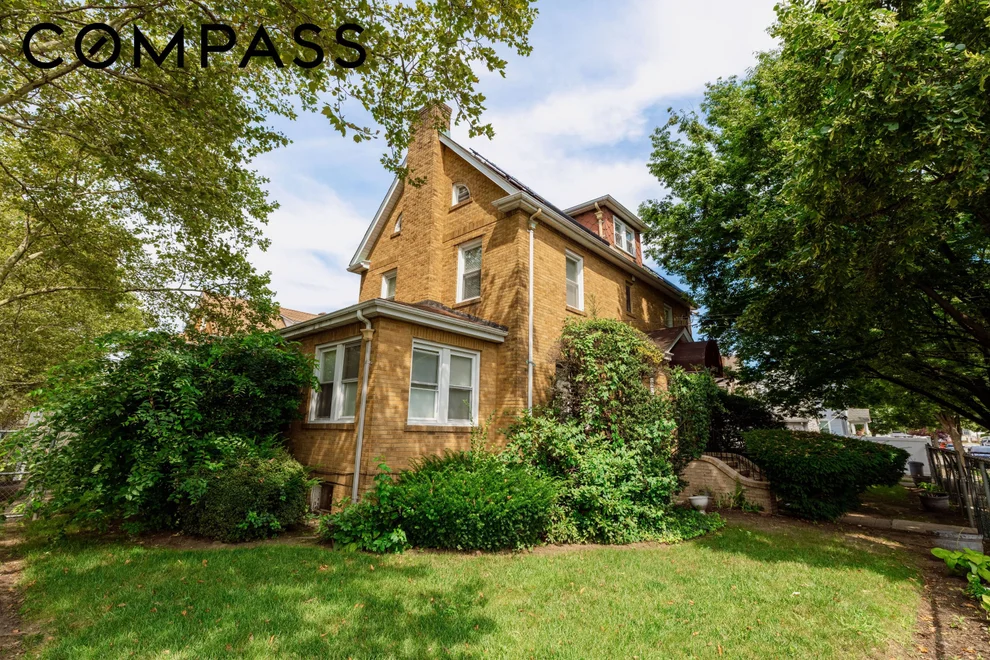 Unit for sale at 142-16 180th Street, Queens, NY 11434