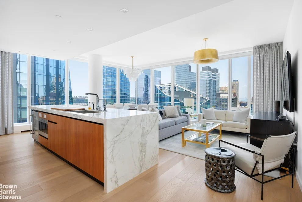Unit for sale at 1 W END Avenue, Manhattan, NY 10023