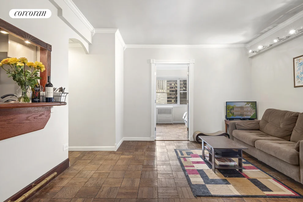 Unit for sale at 333 E 46th Street, Manhattan, NY 10017