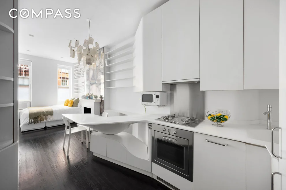 Unit for sale at 86 Horatio Street, Manhattan, NY 10014